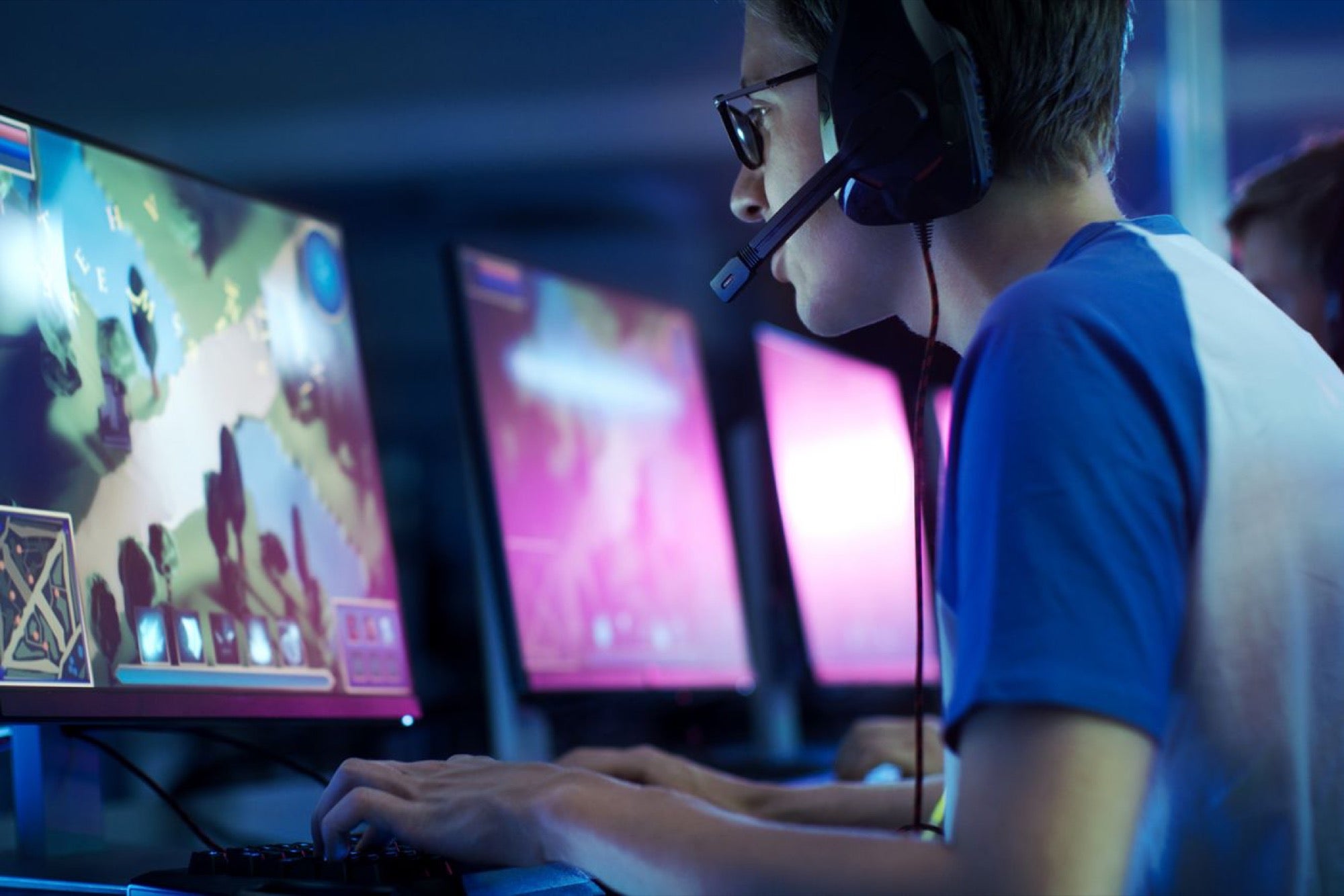 Stay Connected, Stay Gaming: Online Platforms for Long-Distance Relationships